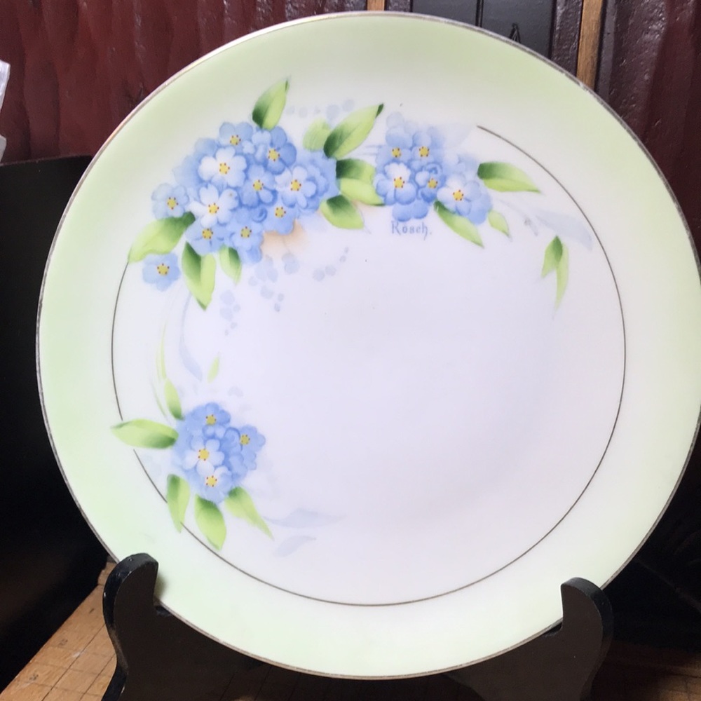 Bavaria Studio Handpainted China Plate 8 5/8”D EVC Artist Signed Numbered Piece
